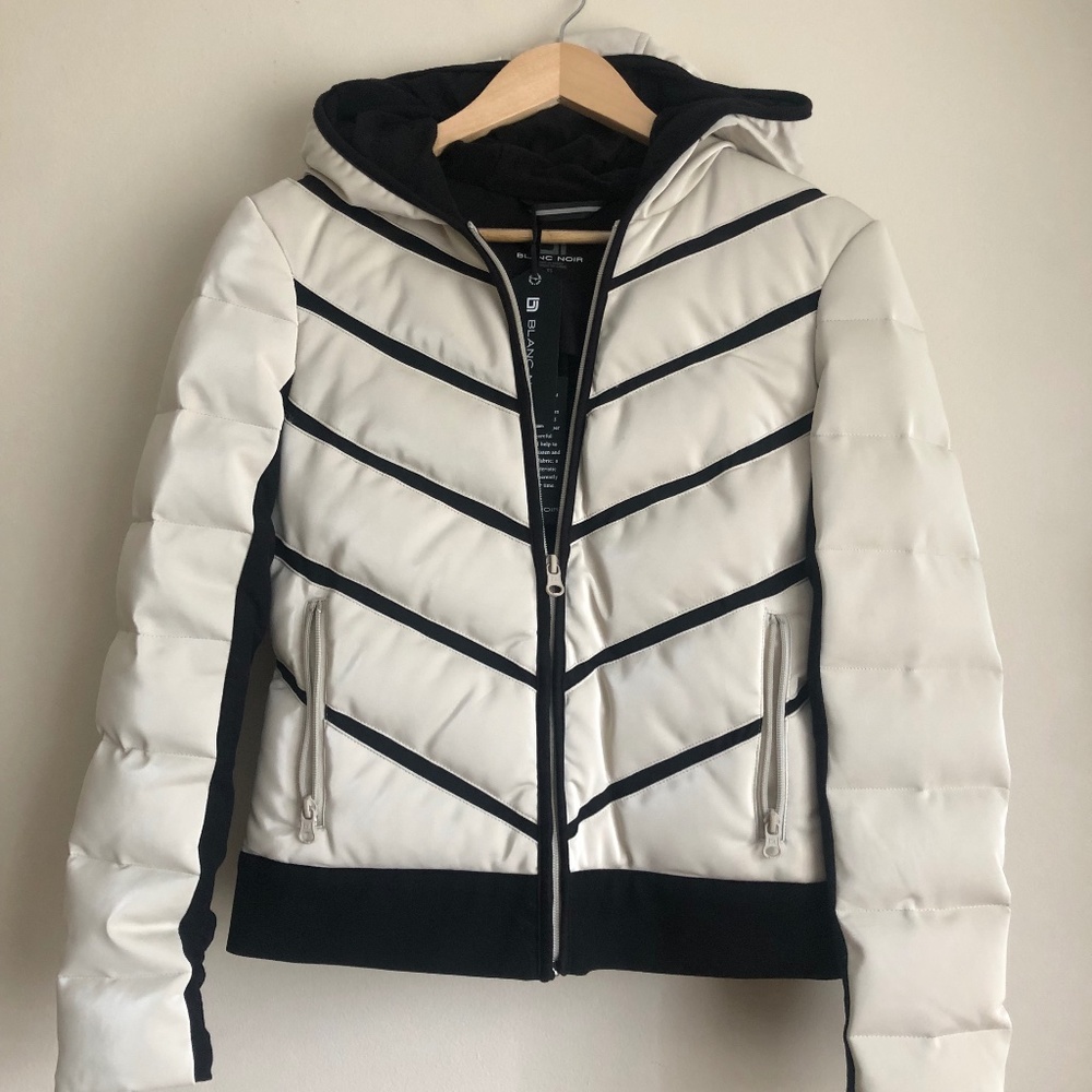 BLANK NOIR FREESTYLE MESH PUFFER JACKET WHITE AND BLACK